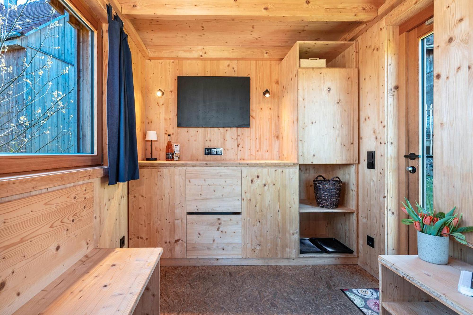 Tiny Houses Der Dorfscheune Bieselsberg Exterior photo